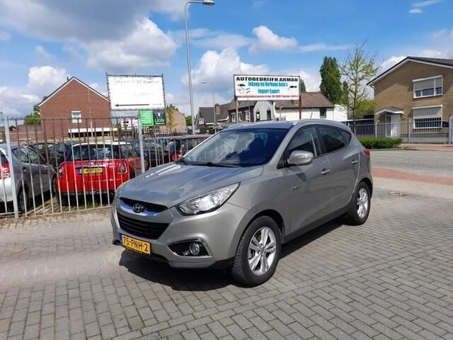 Grijs Gebruikt 2011 Hyundai ix35 Edition SUV | € 6.795 - Afbeelding 1/4
