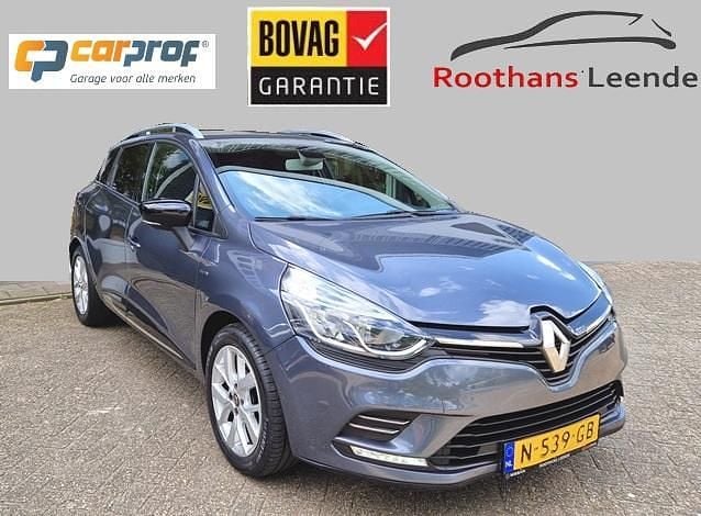 Grijs Occasion 2020 Renault Clio V LIMITED Stationwagen | € 11.900 (Eerlijke prijs) - Afbeelding 1/4