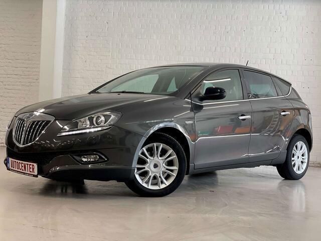Occasion Lancia Delta 120 PK (88 kW) 2009 Grijs Hatchback