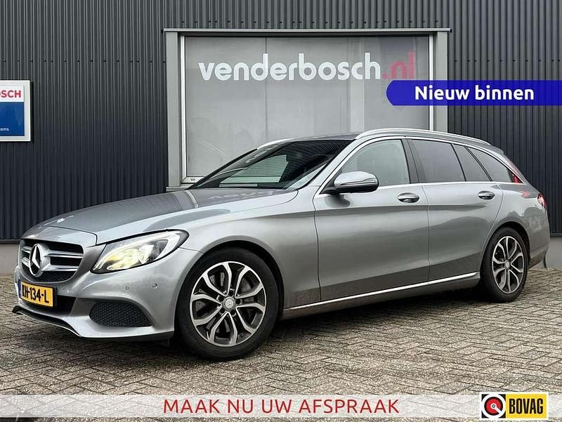 Grijs Occasion 2016 Mercedes C350e Edition Stationwagen | € 19.490 (Eerlijke prijs) - Afbeelding 1/4