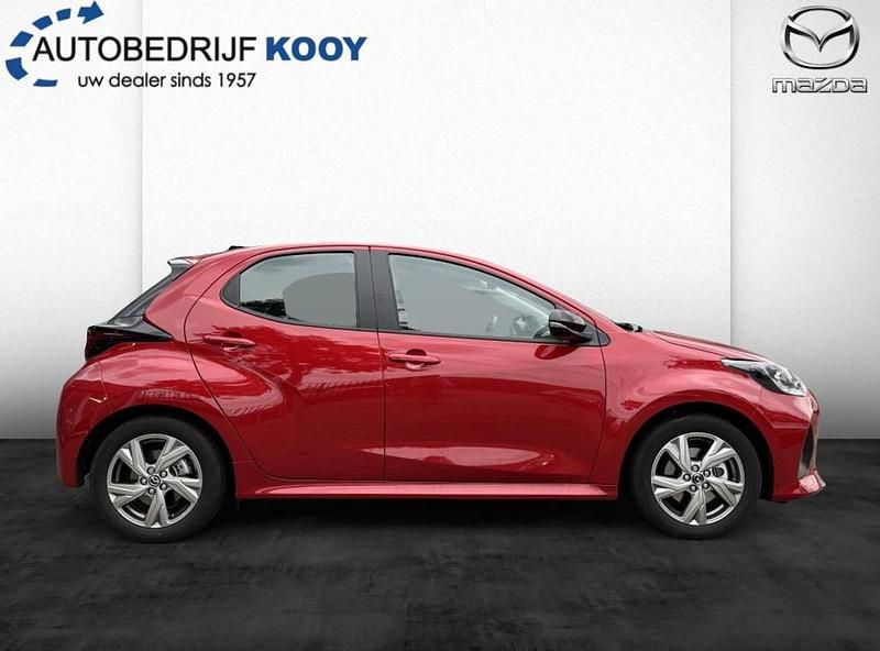 Occasion Mazda 2 Exclusive-Line 116 PK (85 kW) 2025 Formal red (rood metallic) Hatchback