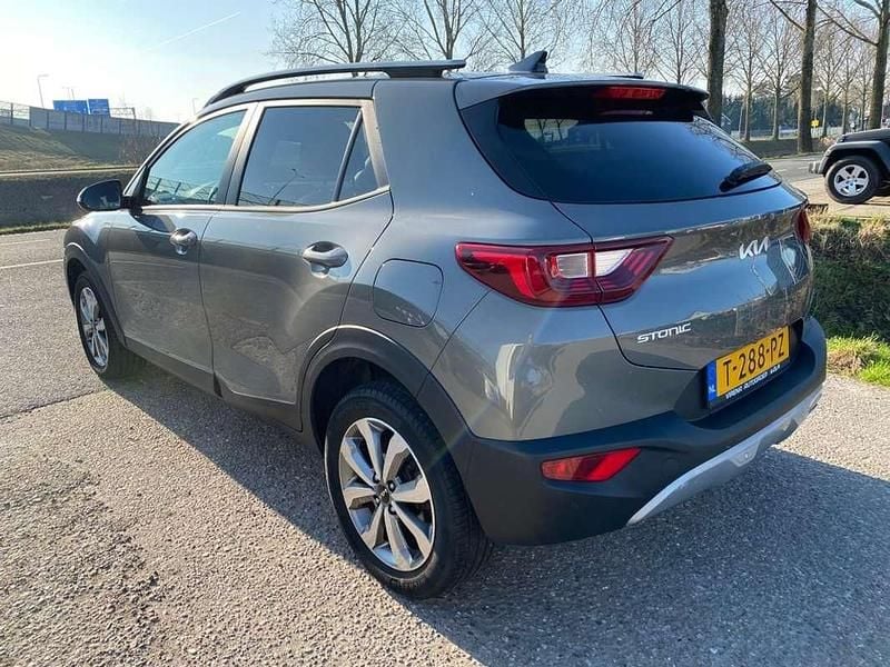 Occasion Kia Stonic 101 PK (74 kW) 2023 Groen (metallic) SUV