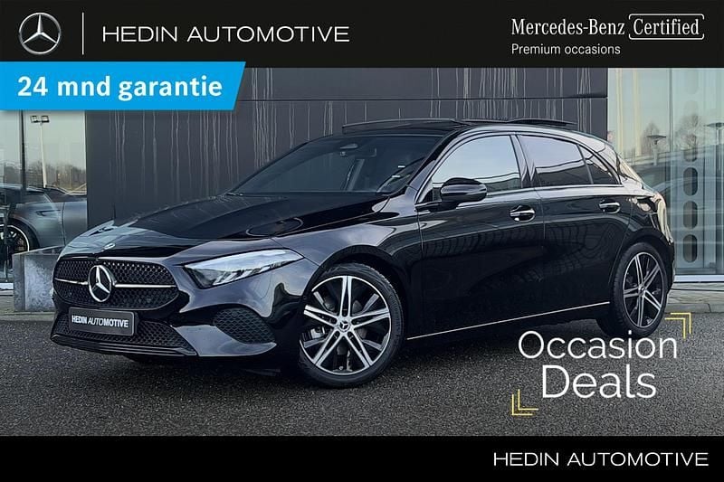 Zwart Occasion 2025 Mercedes A180 Luxury Hatchback | € 34.900 (Eerlijke prijs) - Afbeelding 1/4