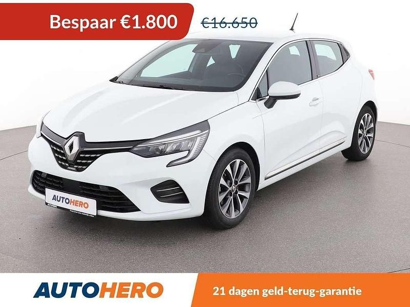 Wit Occasion 2021 Renault Clio V Intens Hatchback | € 15.049 (Super prijs) - Afbeelding 1/3