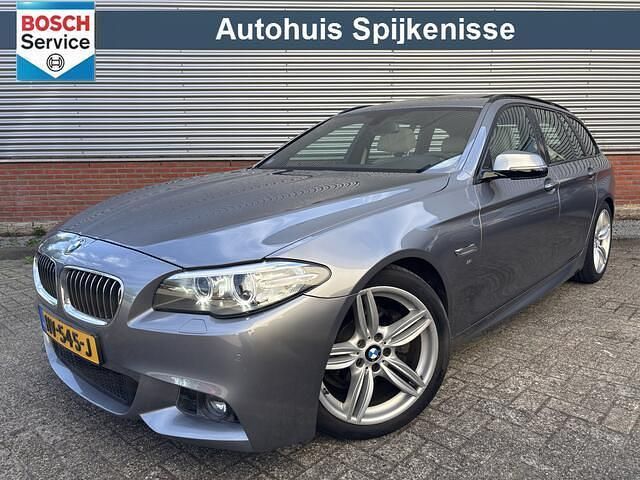 Grijs Gebruikt 2016 BMW 520 Executive Stationwagen | € 18.450 (Iets duurder) - Afbeelding 1/4