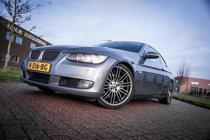 Occasion BMW 325 218 PK (160 kW) 2007 Coupé