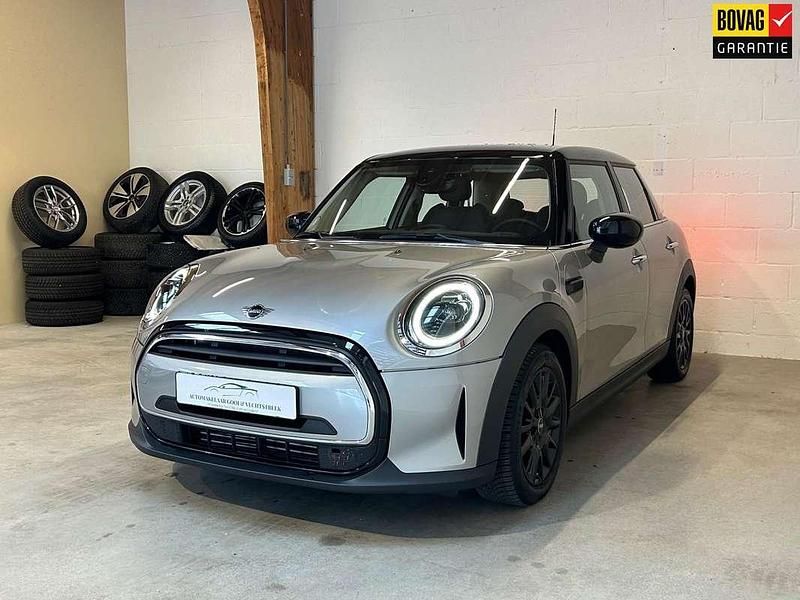 Zilver Gebruikt 2023 Mini Cooper Hatchback | € 29.995 - Afbeelding 1/4