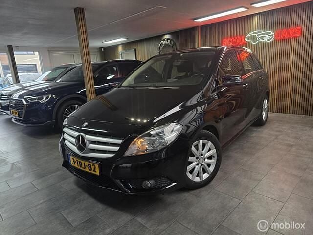 Occasion Mercedes B180 Prestige 122 PK (89 kW) 2013 Zwart MPV