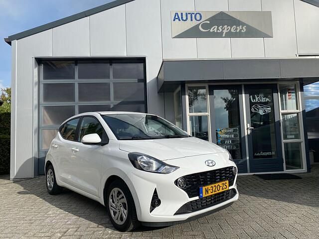Wit Occasion 2022 Hyundai i10 Comfort Hatchback | € 11.950 (Eerlijke prijs) - Afbeelding 1/4