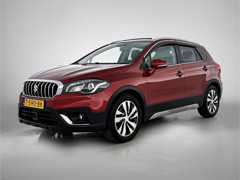 Rood Gebruikt 2018 Suzuki SX4 S-Cross SUV | € 18.445 (Eerlijke prijs) - Afbeelding 1/4