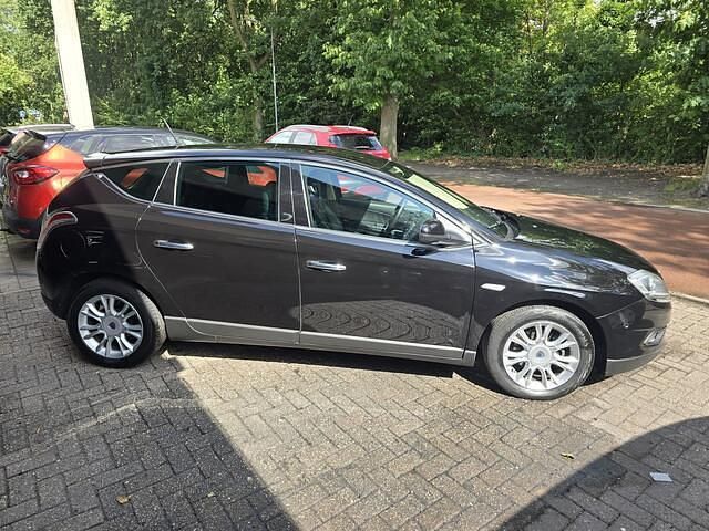 Occasion Lancia Delta 120 PK (88 kW) 2010 Zwart Hatchback