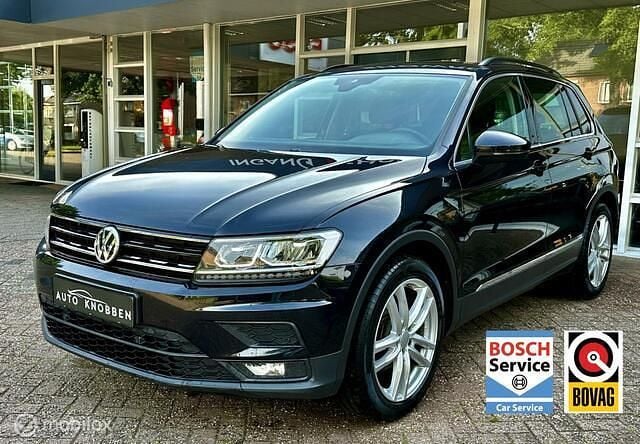 Zwart, metallic lak Gebruikt 2019 VW Tiguan Highline SUV | € 18.950 (Super prijs) - Afbeelding 1/4