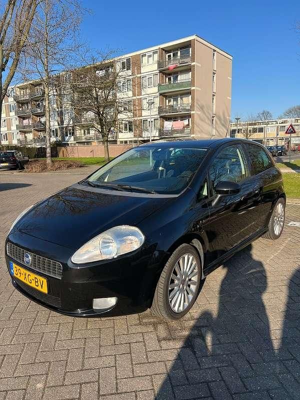 Zwart Gebruikt 2007 Fiat Punto Sport Hatchback | € 999 (Goede deal) - Afbeelding 1/4
