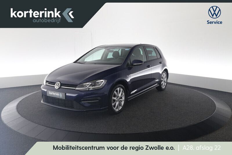 Blauw Gebruikt 2018 VW Golf VII Highline Hatchback | € 19.950 (Eerlijke prijs) - Afbeelding 1/4