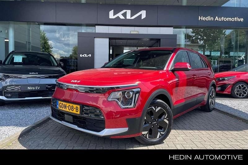 Rood Gebruikt 2024 Kia e-Niro Light SUV | € 32.995 (Super prijs) - Afbeelding 1/4