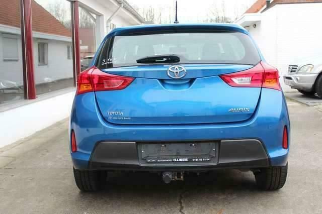 Occasion Toyota Auris Comfort 99 PK (72 kW) 2013 Blauw Hatchback