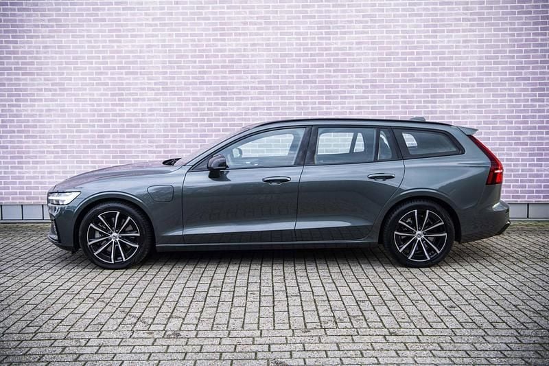 Occasion Volvo V60 Plus 350 PK (257 kW) 2025 Groen Stationwagen