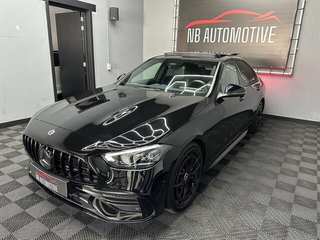 Zwart, metallic lak Gebruikt 2023 Mercedes C200 AMG line Sedan | € 52.950 (Iets duurder) - Afbeelding 1/4