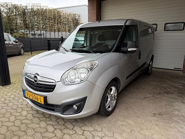 Occasion Opel Combo 90 PK (66 kW) 2014 Zilver MPV