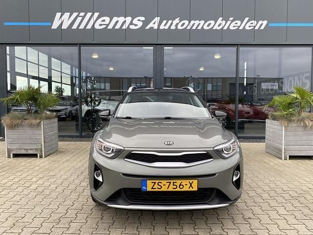 Grijs Gebruikt 2019 Kia Stonic SUV | € 12.950 (Eerlijke prijs) - Afbeelding 1/4