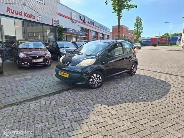 Zwart Gebruikt 2007 Peugeot 107 Hatchback | € 2.450 (Eerlijke prijs) - Afbeelding 1/4