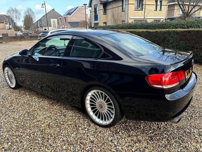 Occasion BMW 320 163 PK (119 kW) 2008 Zwart Coupé