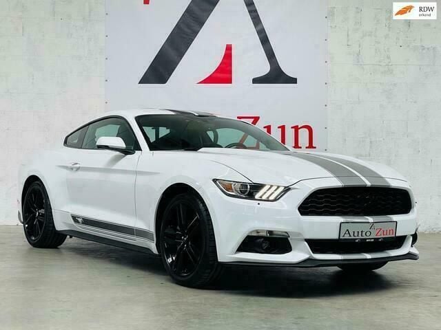 Wit Gebruikt 2015 Ford Mustang Fastback Coupé | € 29.998 (Eerlijke prijs) - Afbeelding 1/4