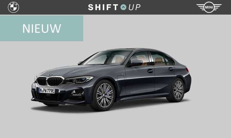 Grijs Gebruikt 2020 BMW 330e M Sport Sedan | € 36.940 (Duur) - Afbeelding 1/3