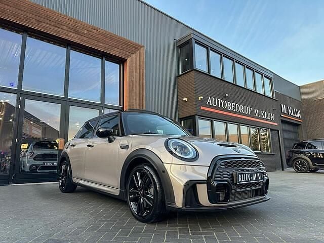 Grijs Gebruikt 2022 Mini John Cooper Works Hatchback | € 33.950 (Iets duurder) - Afbeelding 1/4