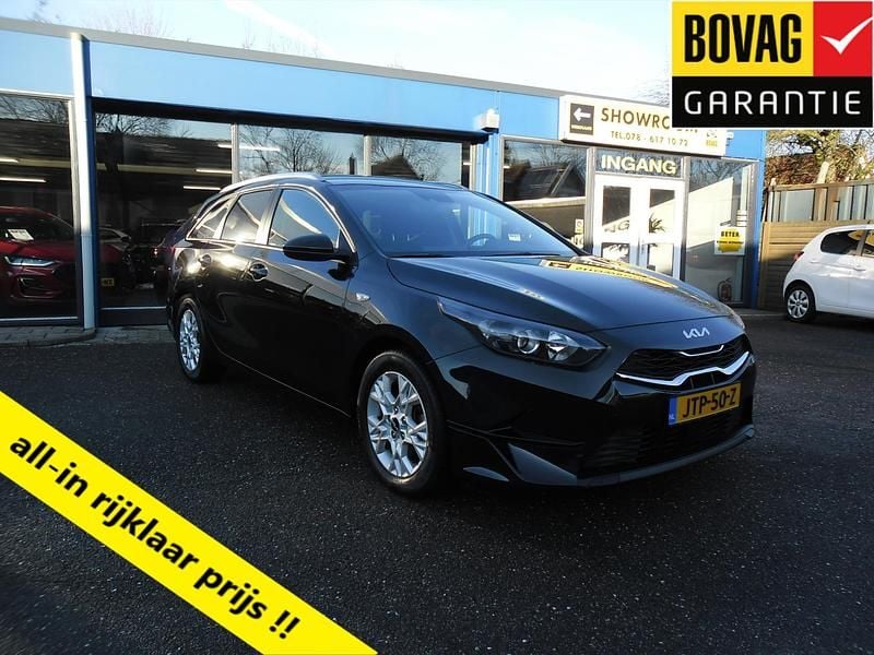 Zwart Occasion 2023 Kia Ceed Sportswagon Plus Stationwagen | € 20.450 (Super prijs) - Afbeelding 1/4