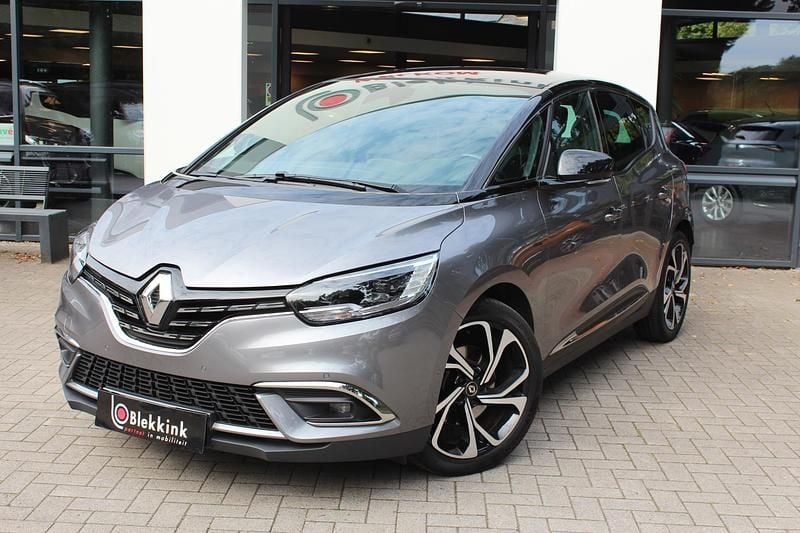 Grijs Gebruikt 2021 Renault Scénic IV Black Edition MPV | € 26.745 (Iets duurder) - Afbeelding 1/4
