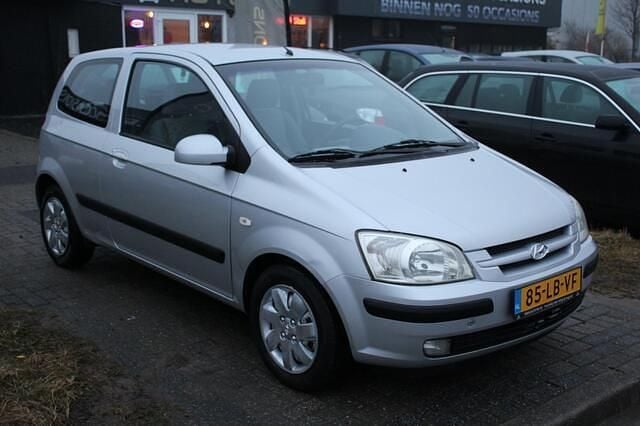 Occasion Hyundai Getz GLS 105 PK (77 kW) 2003 Grijs Hatchback