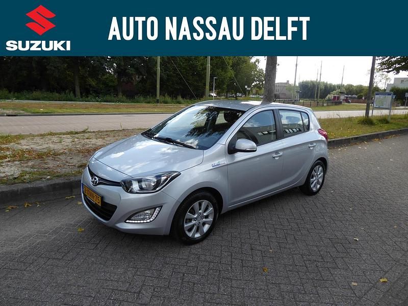 Grijs Gebruikt 2014 Hyundai i20 Hatchback | € 6.450 (Eerlijke prijs) - Afbeelding 1/4