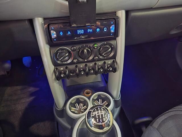 Occasion Mini ONE 90 PK (66 kW) 2004 Zwart (metallic) Hatchback