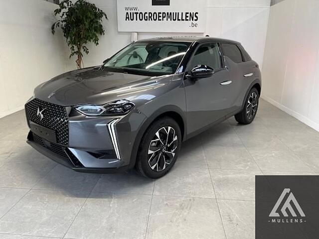 Grijs Gebruikt 2023 DS Automobiles DS3 Crossback E-Tense Opera SUV | € 24.990 - Afbeelding 1/4