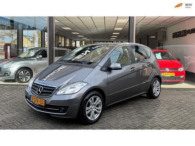 Grijs Gebruikt 2009 Mercedes A150 Business MPV | € 5.440 (Eerlijke prijs) - Afbeelding 1/4