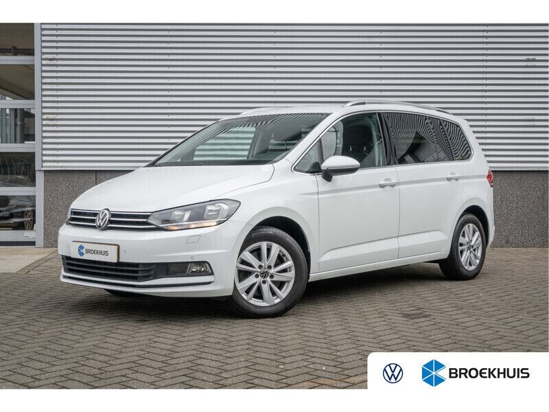 Wit Gebruikt 2021 VW Touran Highline MPV | € 29.450 (Eerlijke prijs) - Afbeelding 1/4