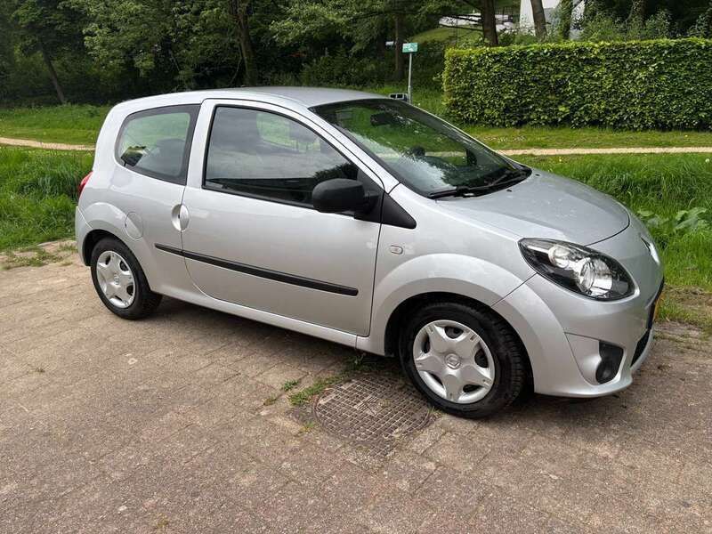 Zilver Gebruikt 2010 Renault Twingo Authentique Hatchback | € 4.499 (Eerlijke prijs) - Afbeelding 1/4