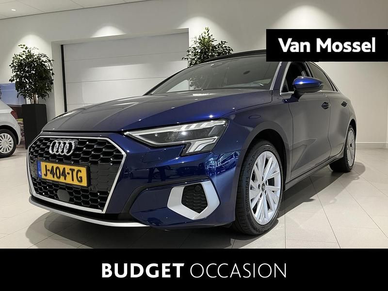 Blauw Occasion 2020 Audi A3 Business Sedan | € 22.400 (Eerlijke prijs) - Afbeelding 1/4