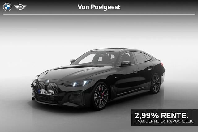 Saphirschwarz metallic (475) (zwart metallic) Nieuw 2025 BMW i4 M Sport Sedan | € 70.950 (Eerlijke prijs) - Afbeelding 1/4