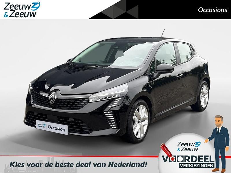 Zwart Gebruikt 2024 Renault Clio V Evolution Hatchback | € 21.435 (Eerlijke prijs) - Afbeelding 1/4