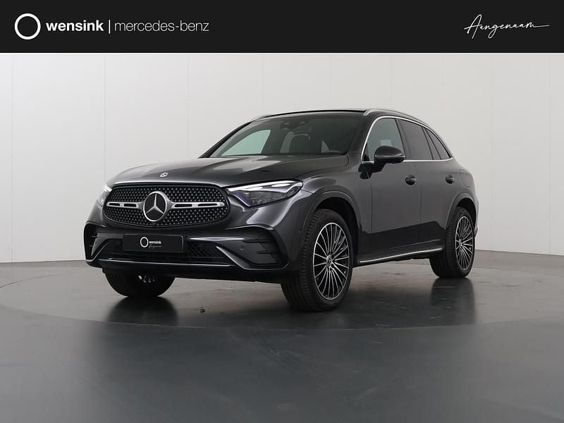 Grijs Gebruikt 2023 Mercedes GLC300 AMG line SUV | € 63.850 (Iets duurder) - Afbeelding 1/4