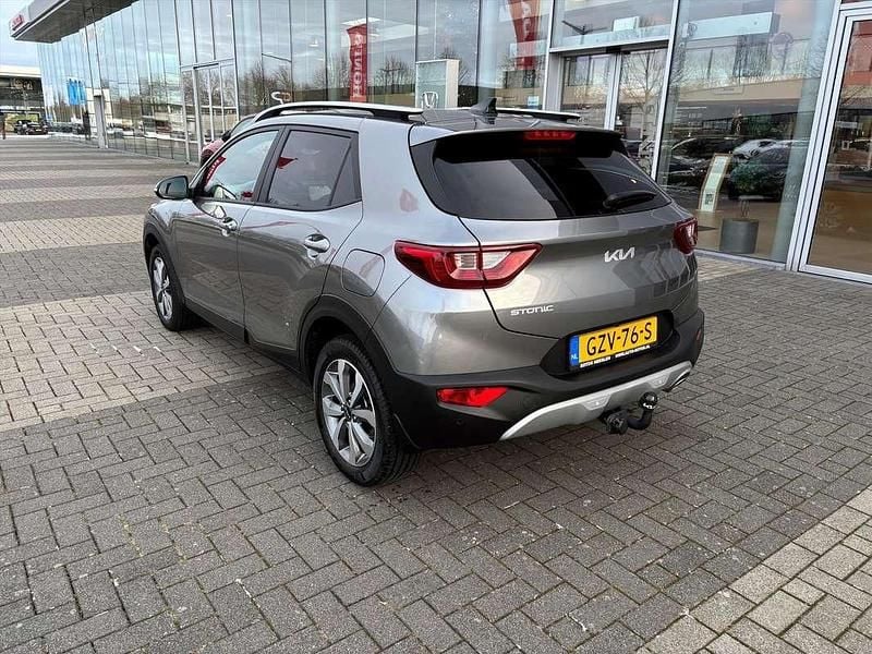 Occasion Kia Stonic 101 PK (74 kW) 2025 Grijs (metallic) SUV