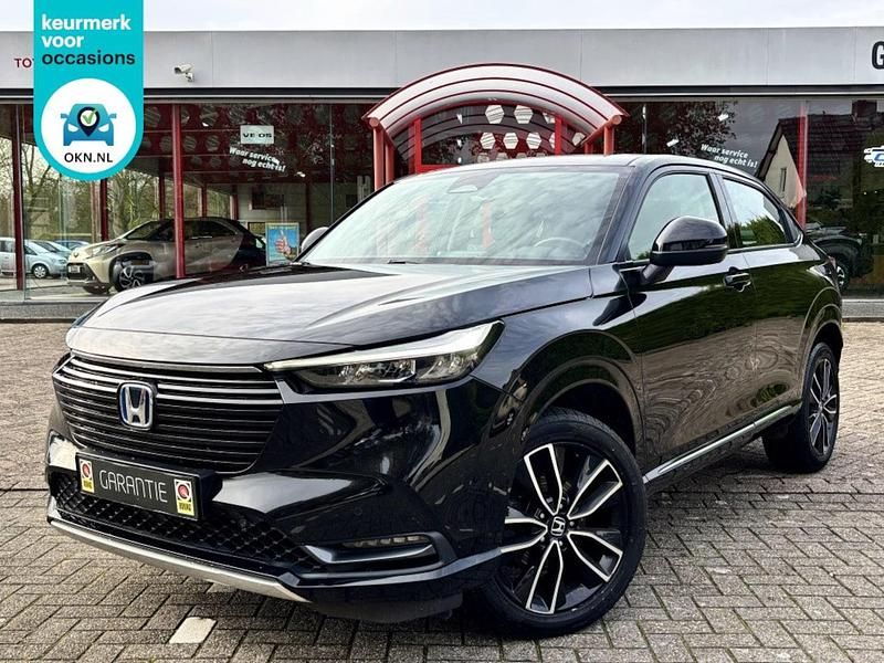 Zwart (metallic) Gebruikt 2022 Honda HR-V Advance SUV | € 24.890 (Super prijs) - Afbeelding 1/4