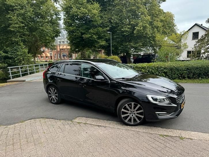 Occasion Volvo V60 220 PK (161 kW) 2015 Stationwagen
