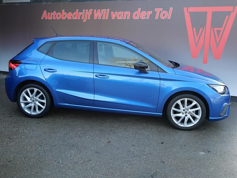 Blauw Occasion 2026 Seat Ibiza Business Hatchback | € 21.490 (Eerlijke prijs) - Afbeelding 1/4