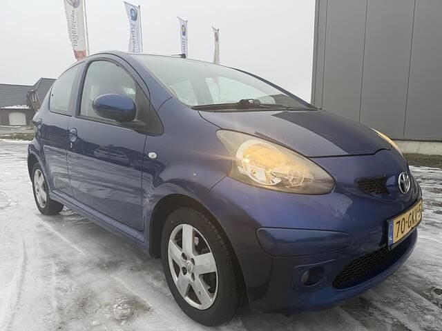 Occasion Toyota Aygo Sport 68 PK (50 kW) 2008 Blauw (metallic) Hatchback