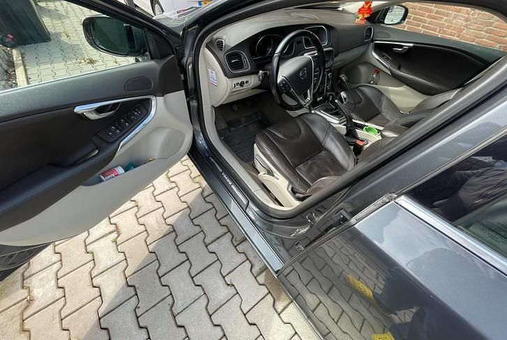 Occasion Volvo V40 Summum 114 PK (83 kW) 2012 Hatchback