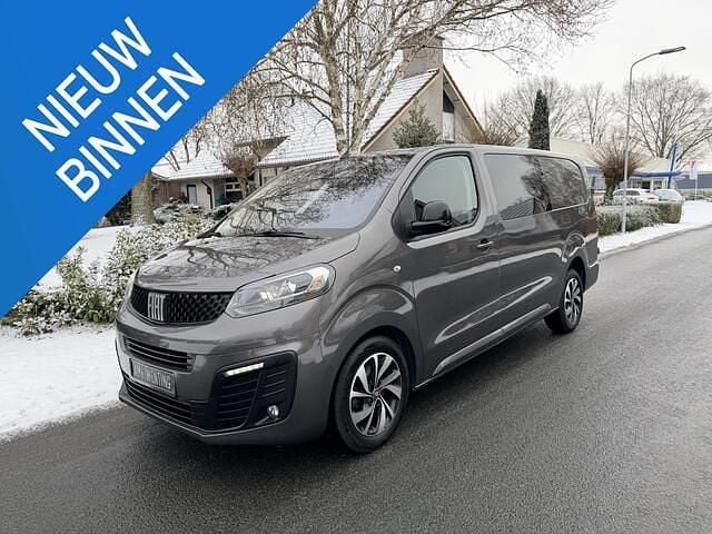 Grijs Gebruikt 2022 Fiat Scudo Van | € 23.750 (Goede deal) - Afbeelding 1/4