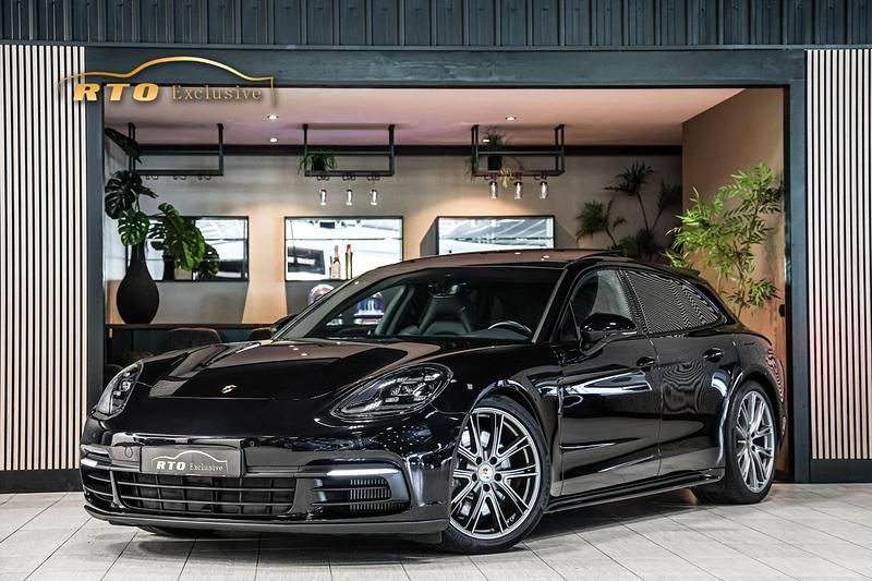 Zwart metallic Gebruikt 2020 Porsche Panamera S E-Hybrid Sport Turismo Sedan | € 77.500 (Eerlijke prijs) - Afbeelding 1/4